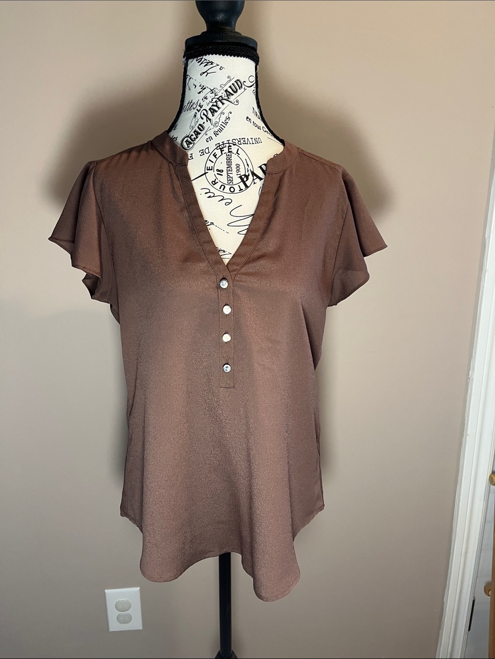 Women's Brown Short-Sleeve V-Neck Blouse